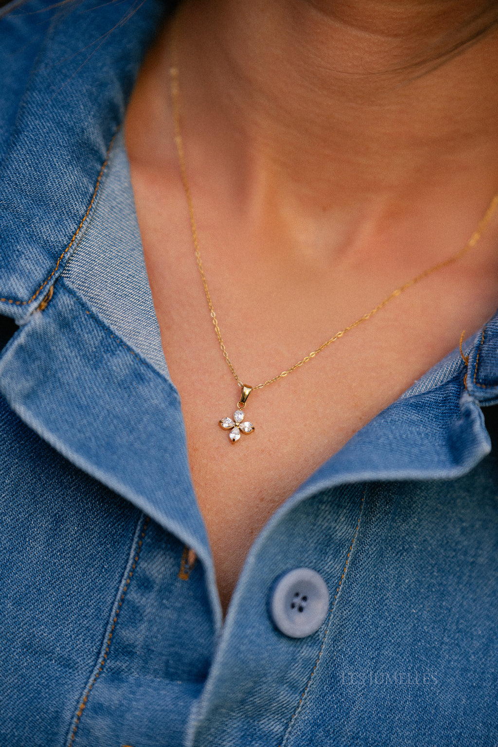 Stainless steel flower necklace gold