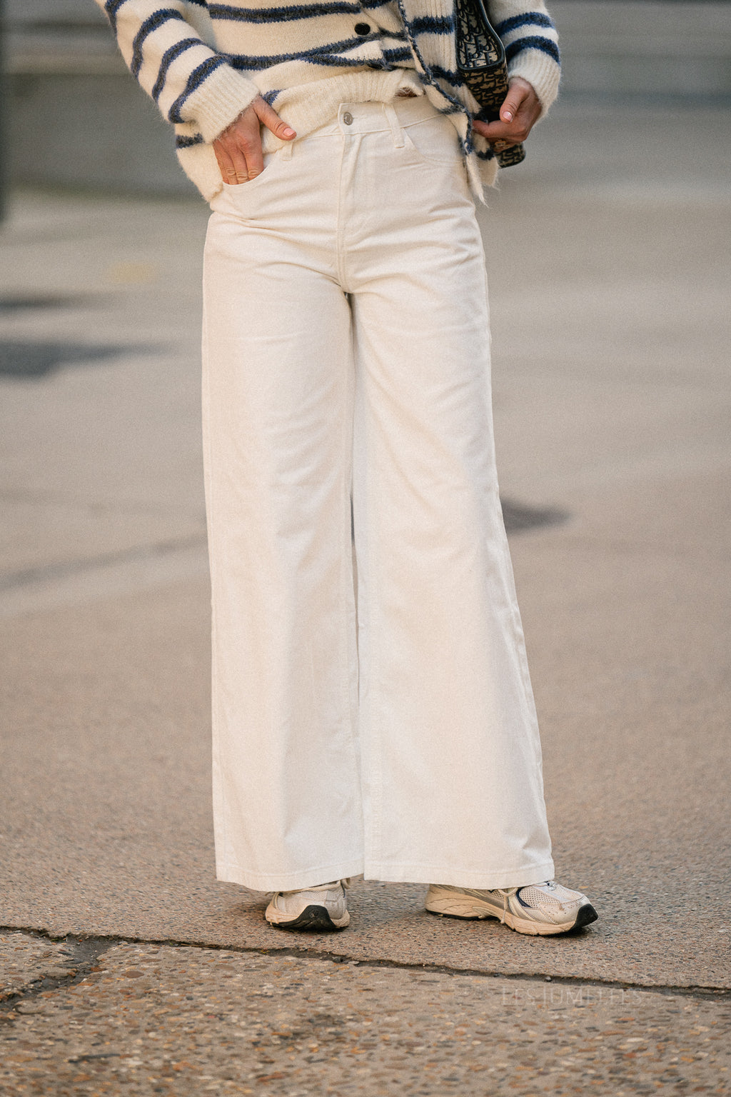 Yara wide legged jeans off white