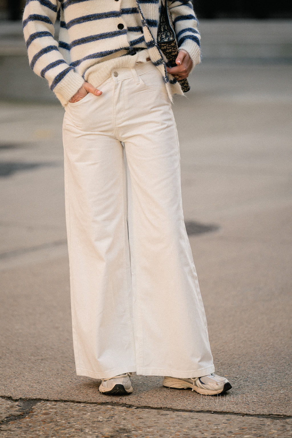 Yara wide legged jeans off white