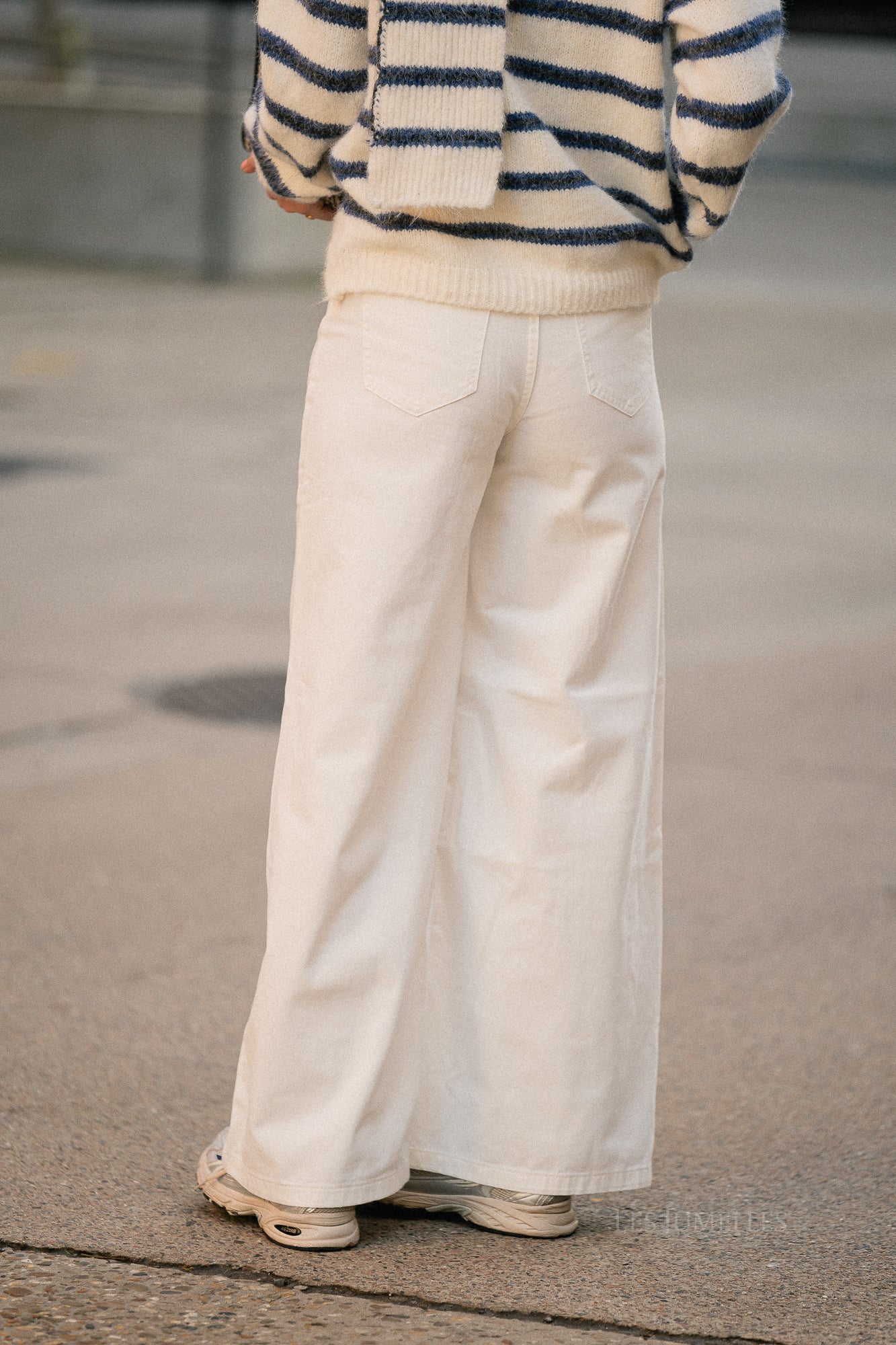 Yara wide legged jeans off white