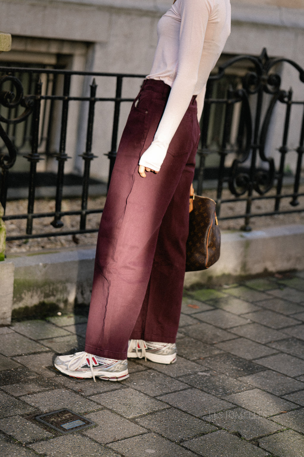 Olivia barrel jeans burgundy