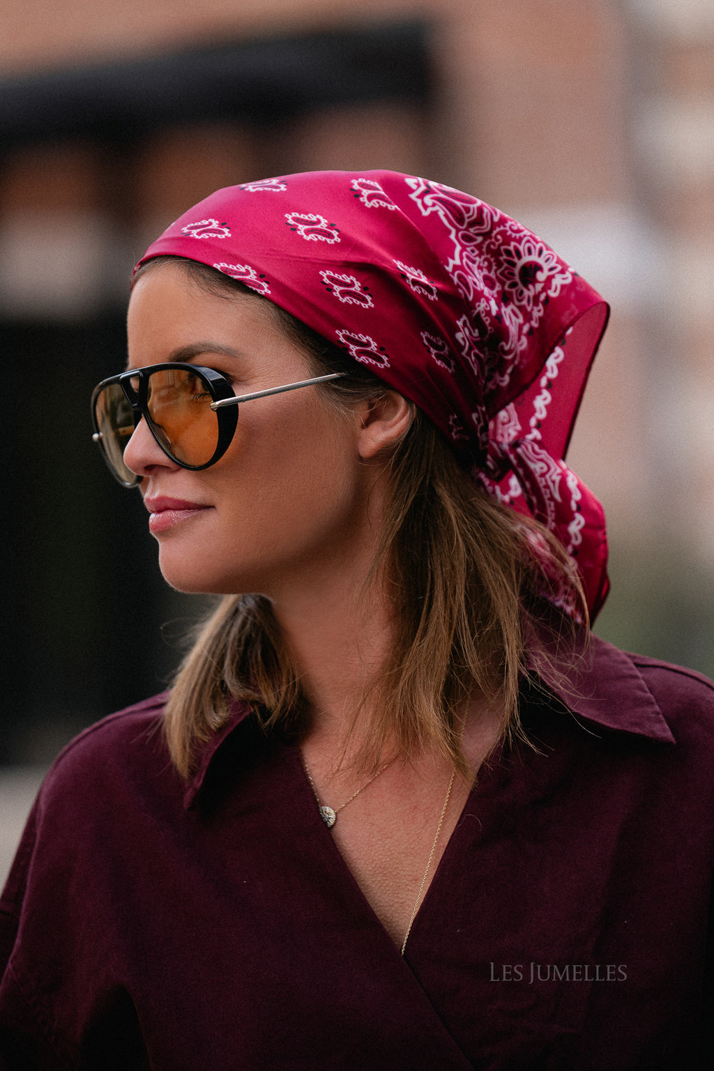 Écharpe rouge à imprimé bandana