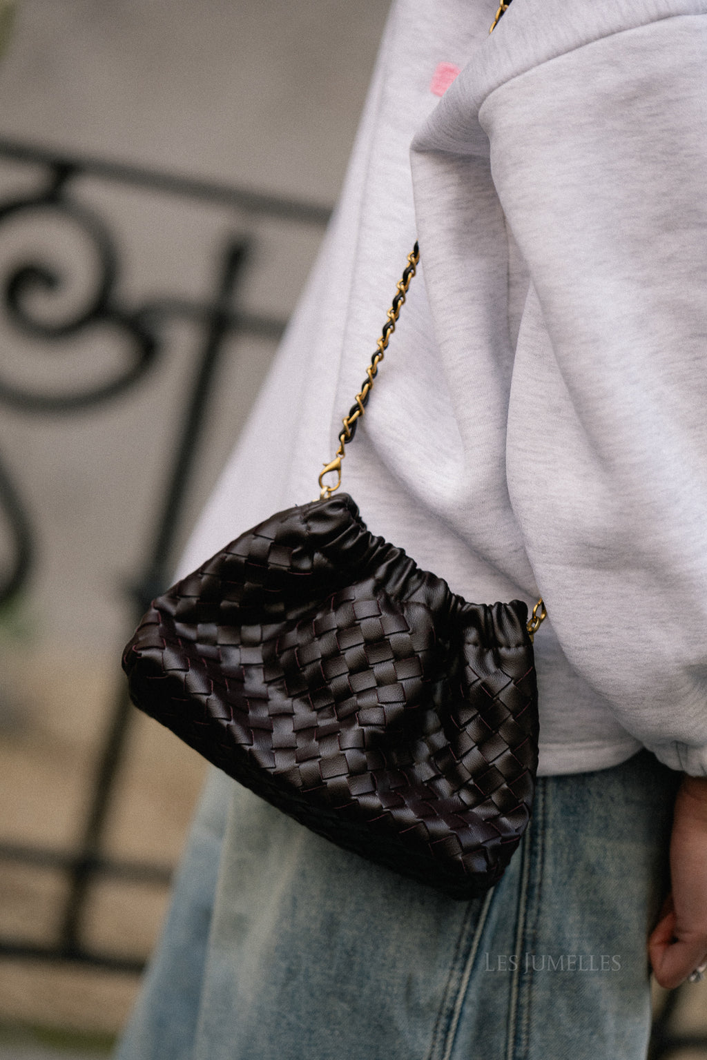 Auren Geflochtene Ketten-Tasche Aubergine