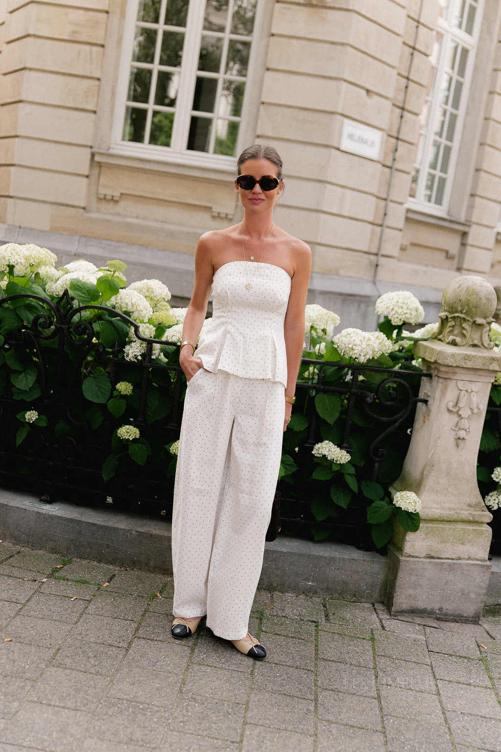 YASDotly corsage top star white/black