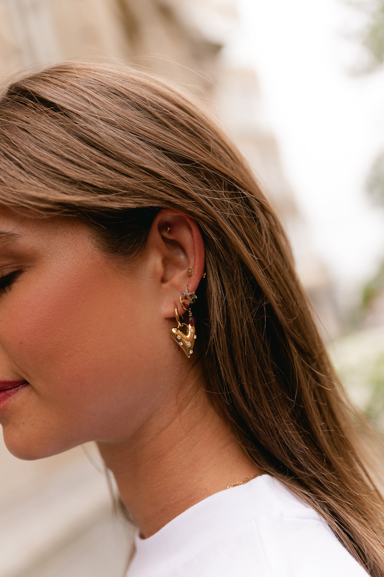 Earrings pavé heart charm gold