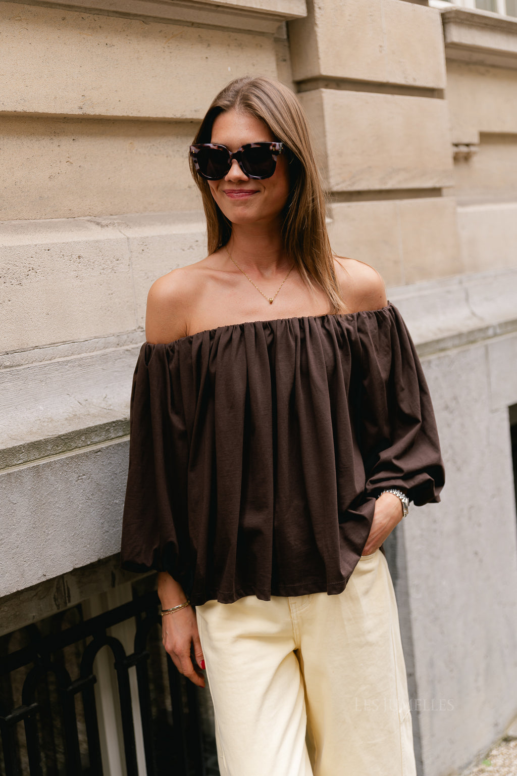 Judith off shoulder blouse hot chocolate