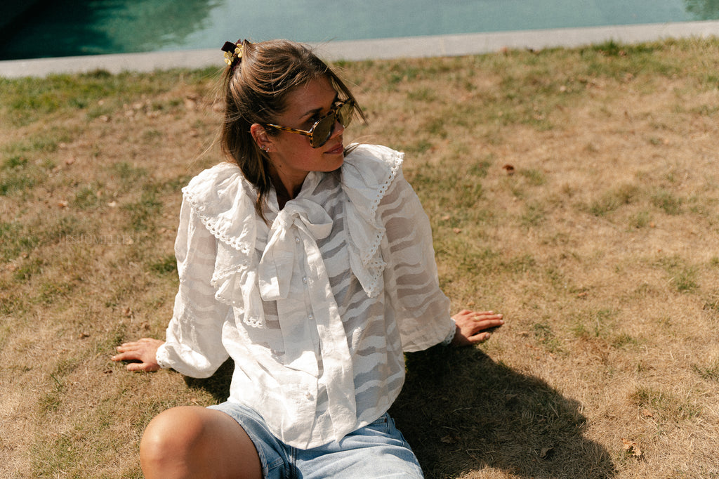 VIHalli L/S flounce top cloud dancer