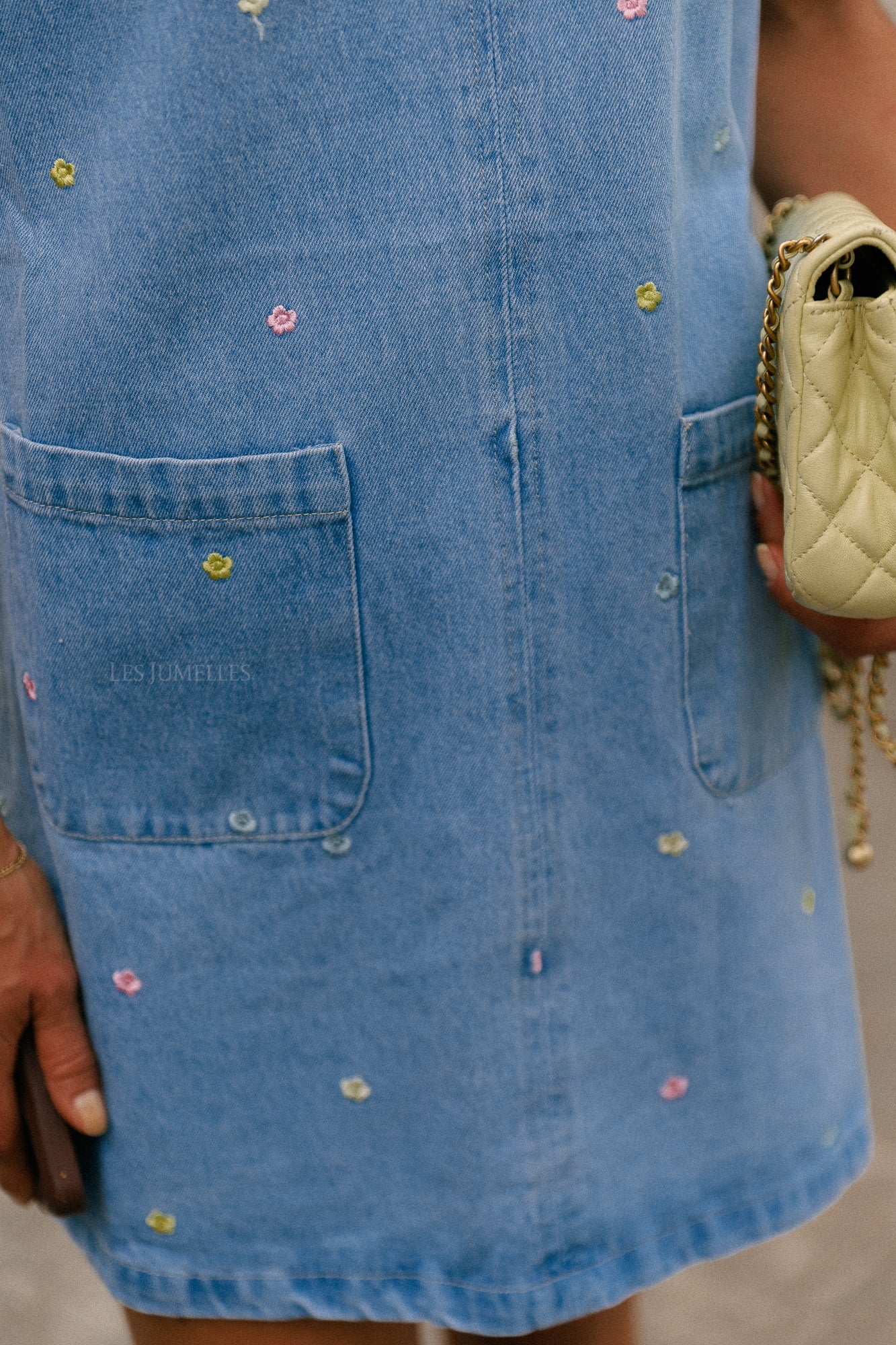 Elodie embroidered SL dress light blue denim