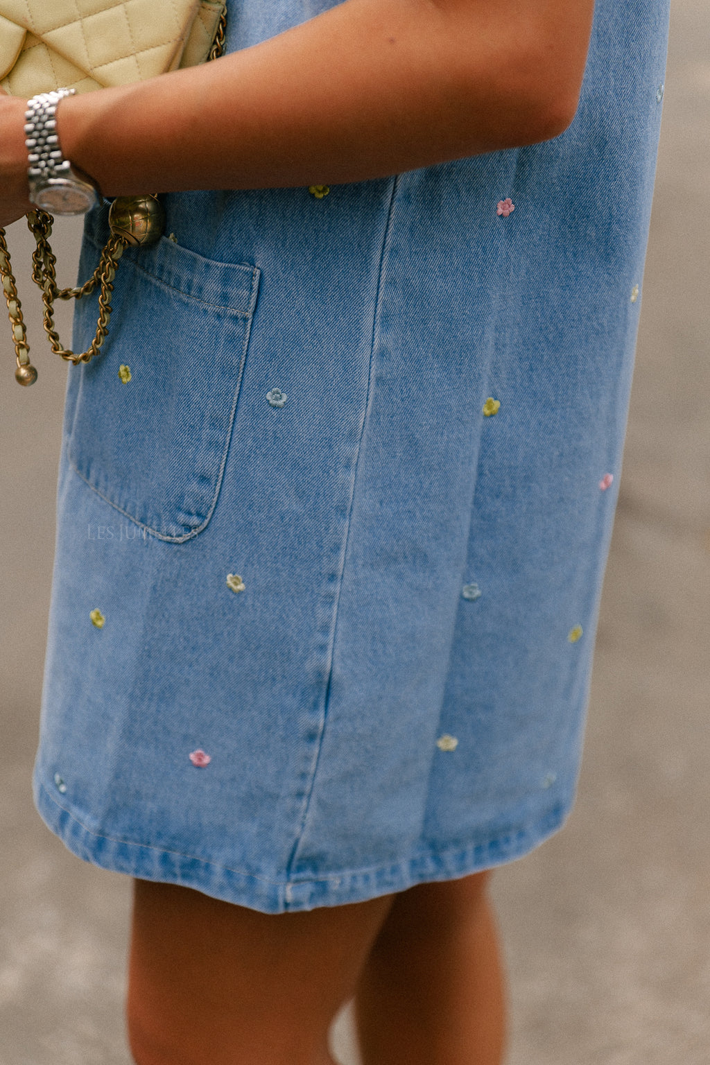 Elodie embroidered SL dress light blue denim