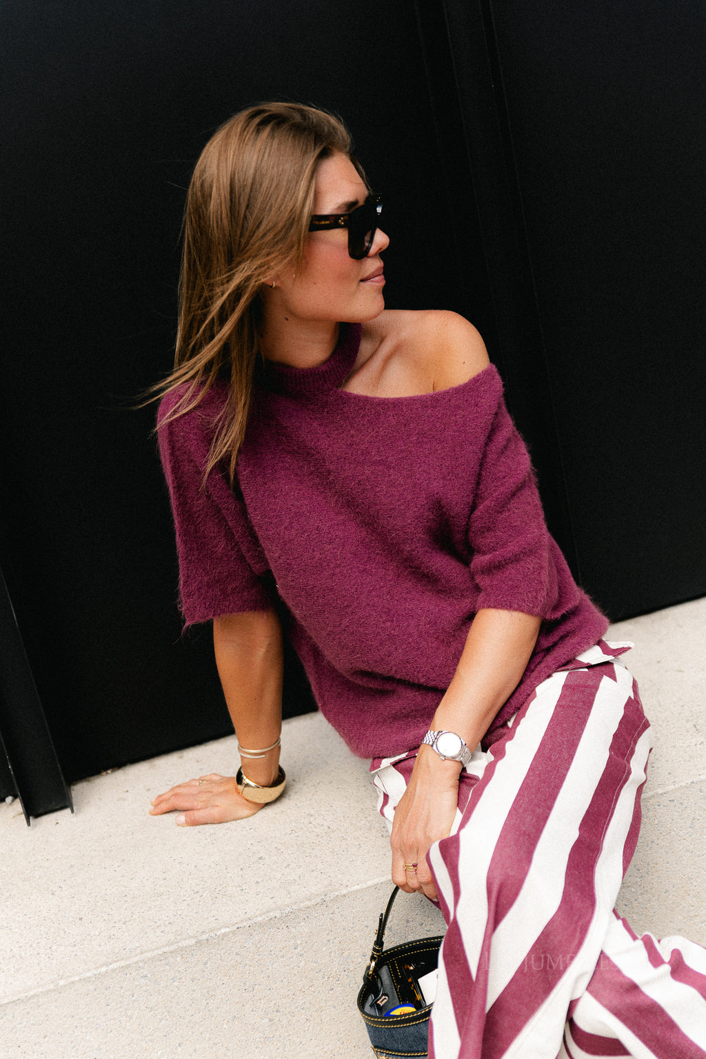 Beatrice open shoulder jumper burgundy