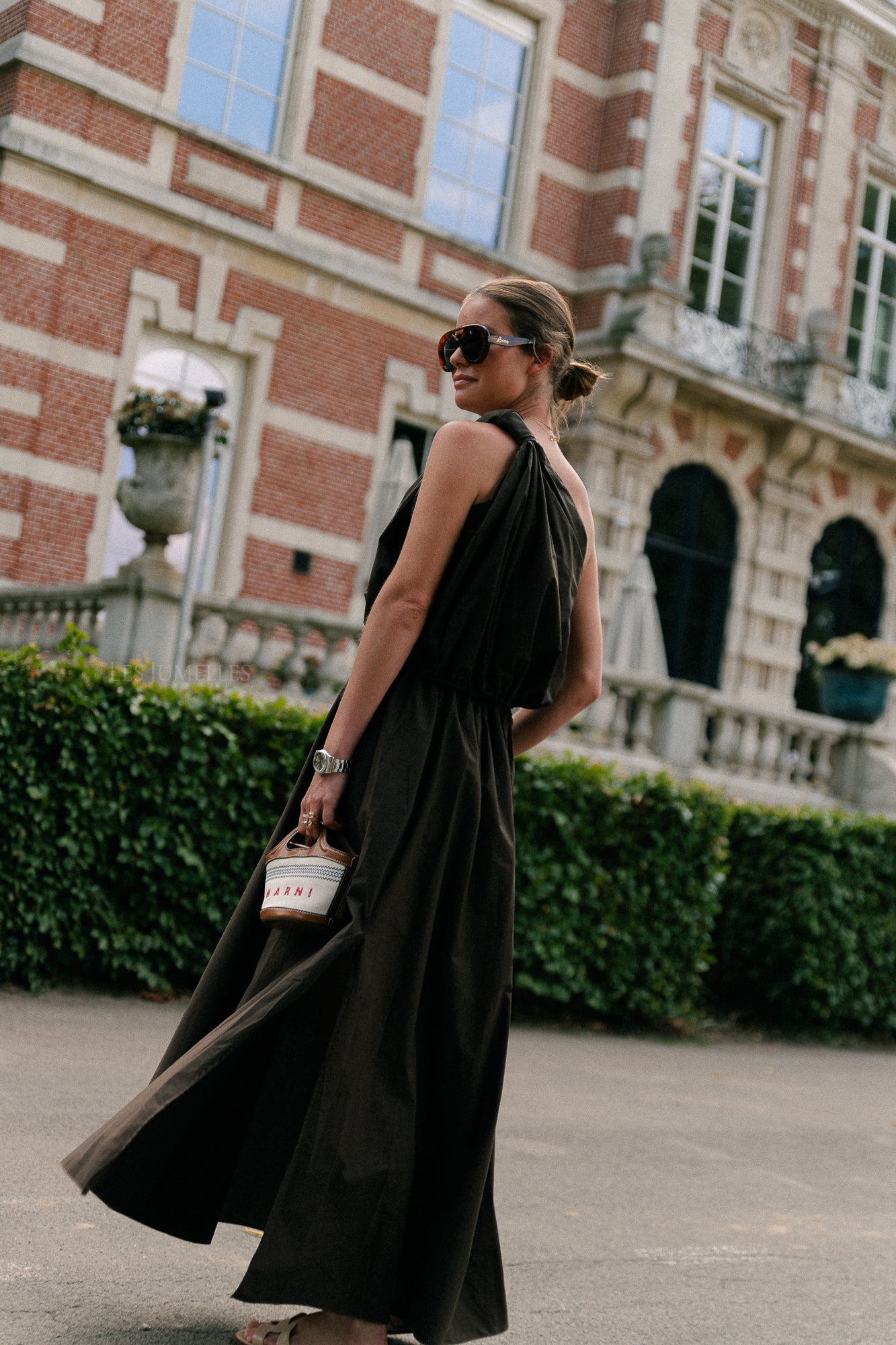 Fran one shoulder top warme chocolademelk