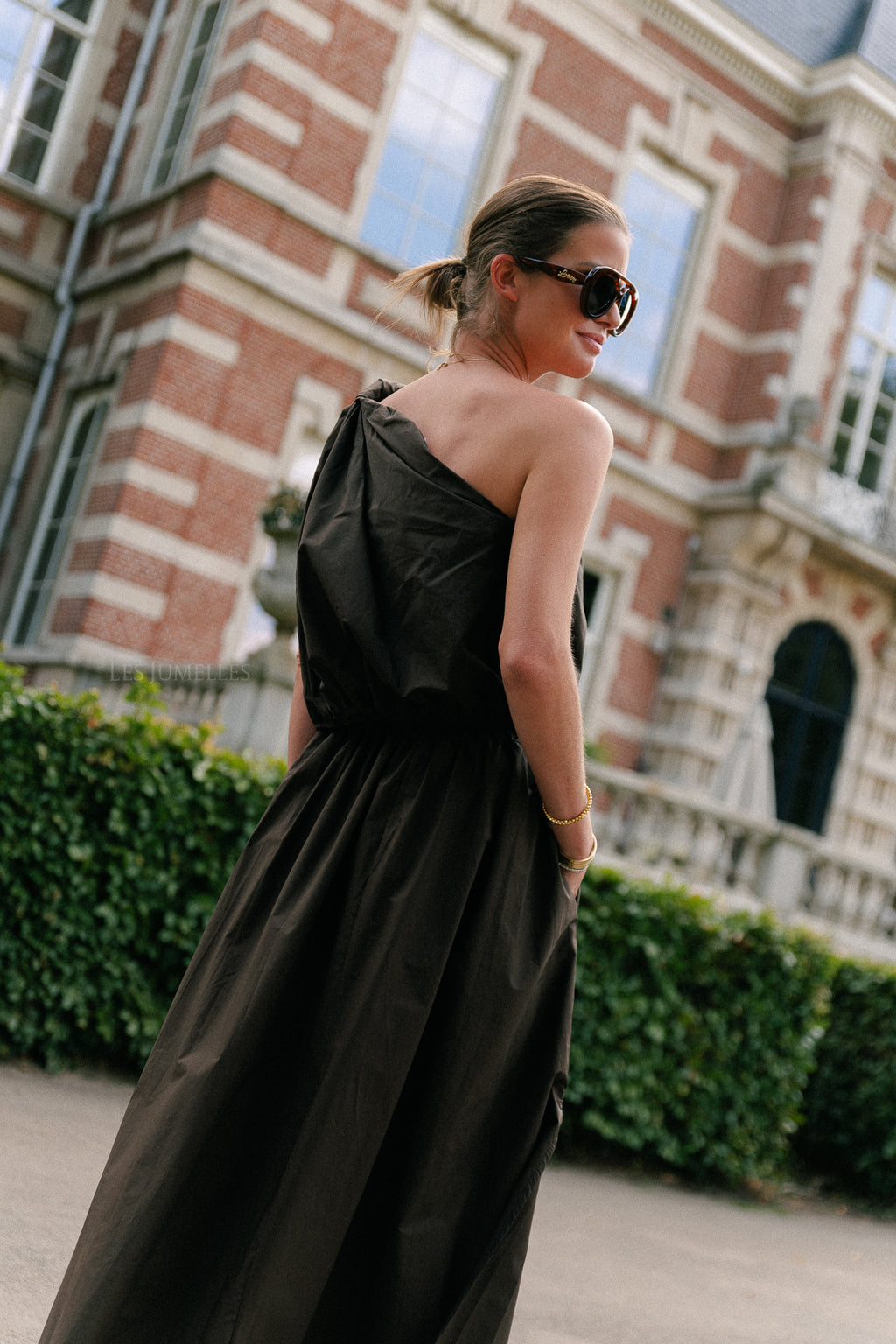 Fran one shoulder top dark brown