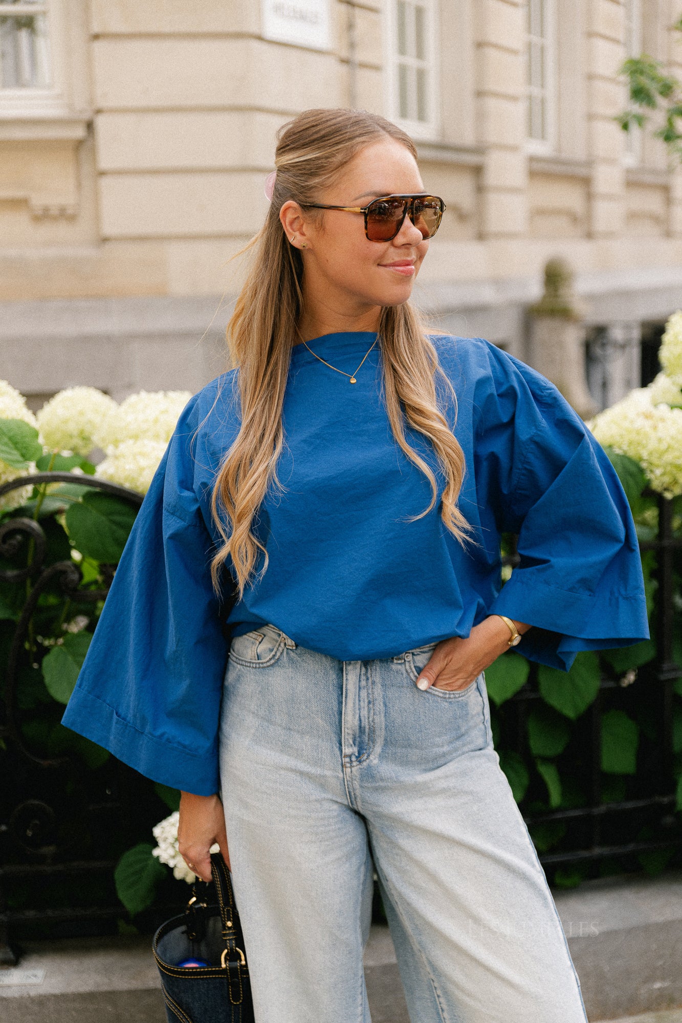 Myra off shoulder shirt marine blue