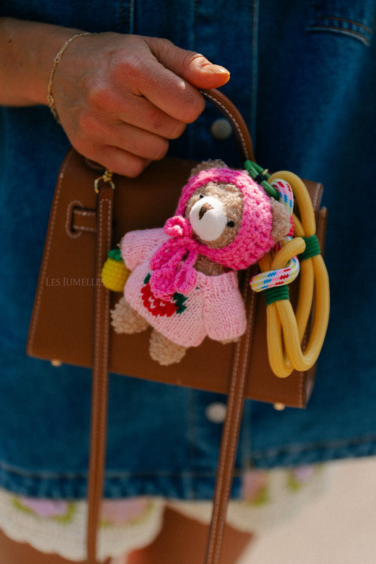Les Jumelles Bear & fruit charm keychain pink/beige