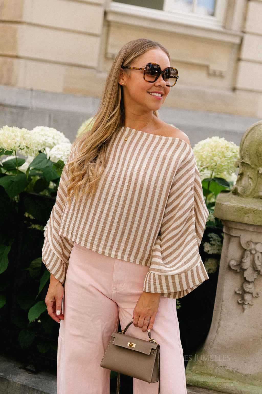 Maelys striped off-shoulder blouse ecru/tannin