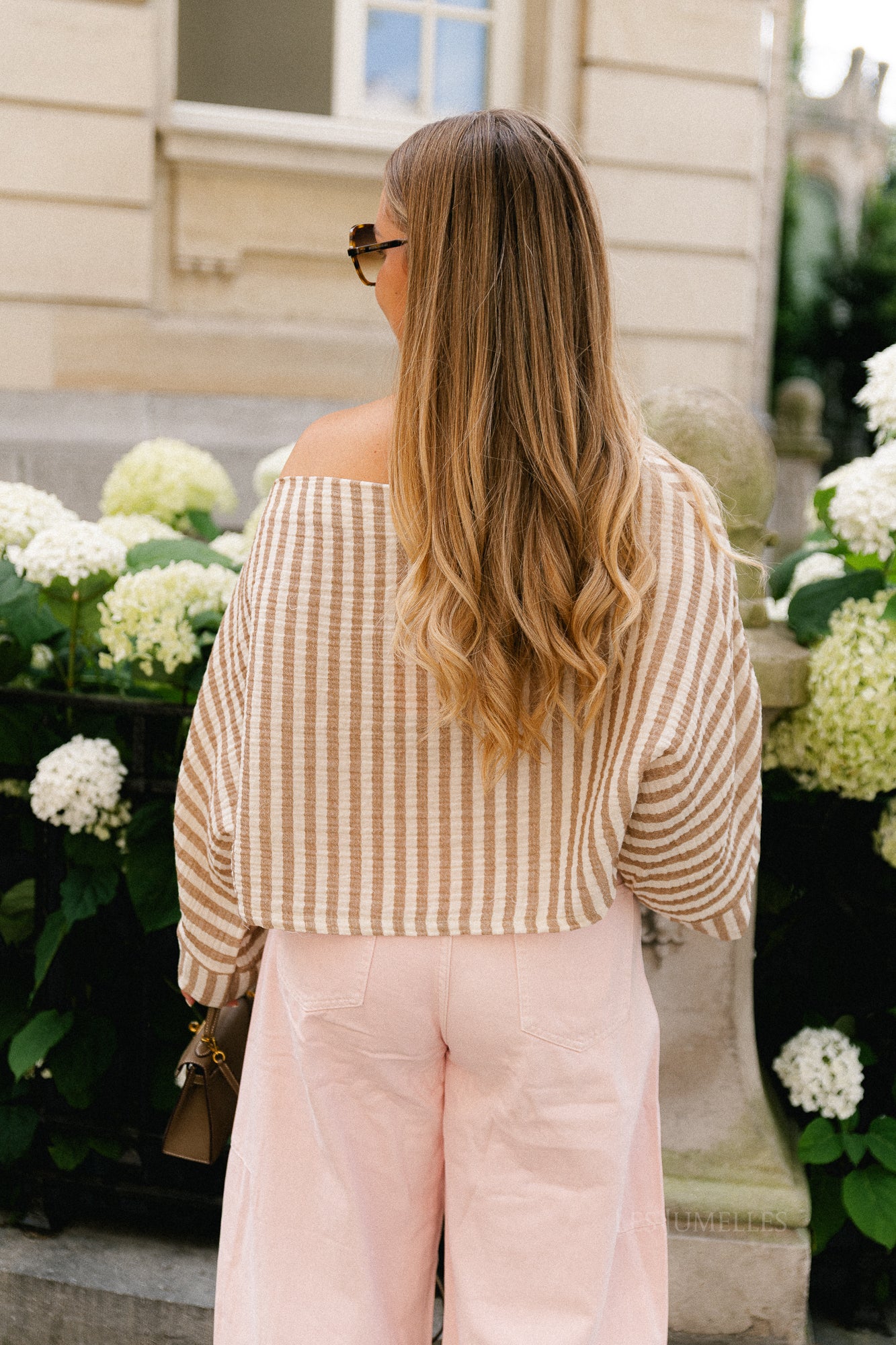 Maelys striped off-shoulder blouse ecru/tannin
