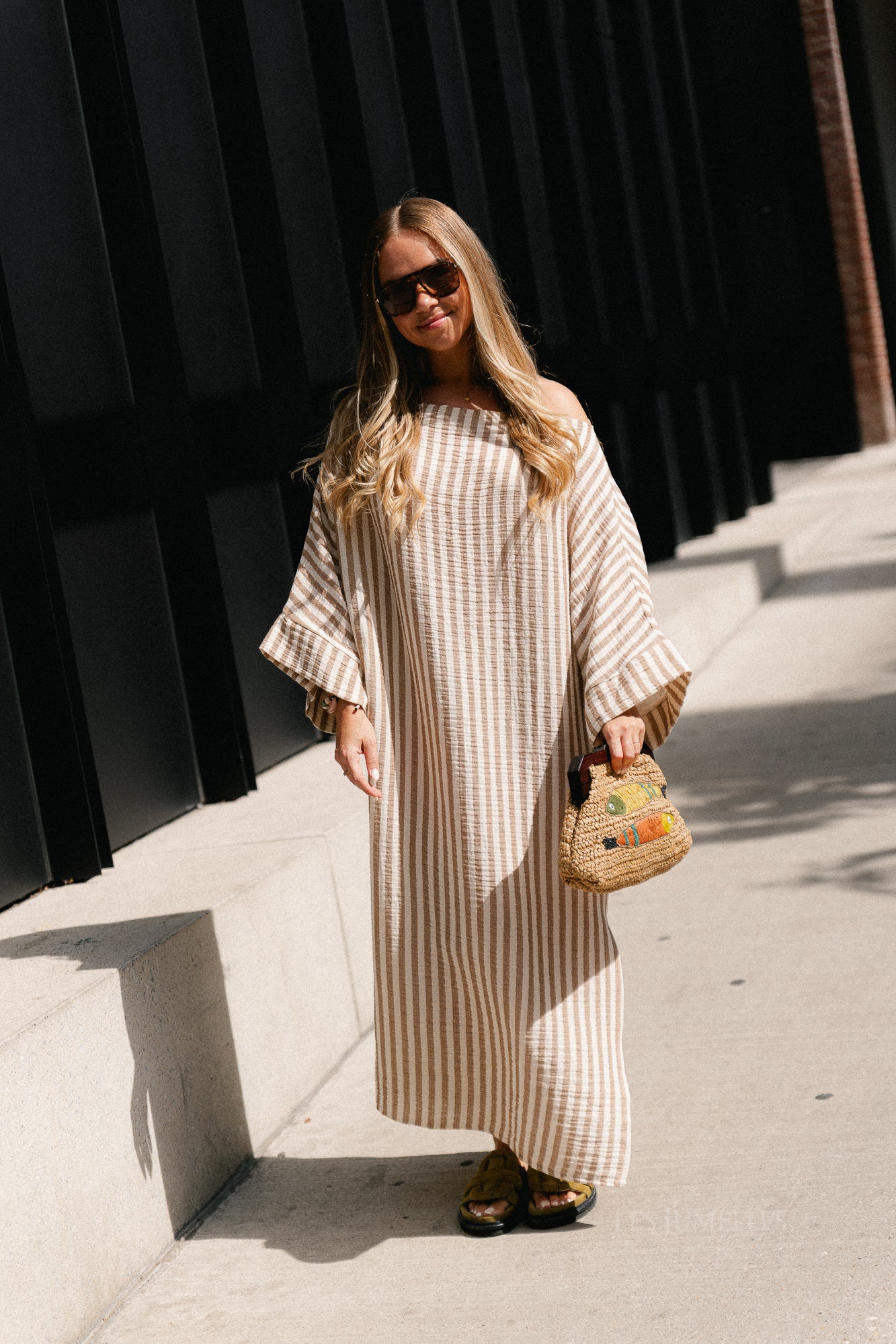 Maelys striped off-shoulder dress ecru/tannin