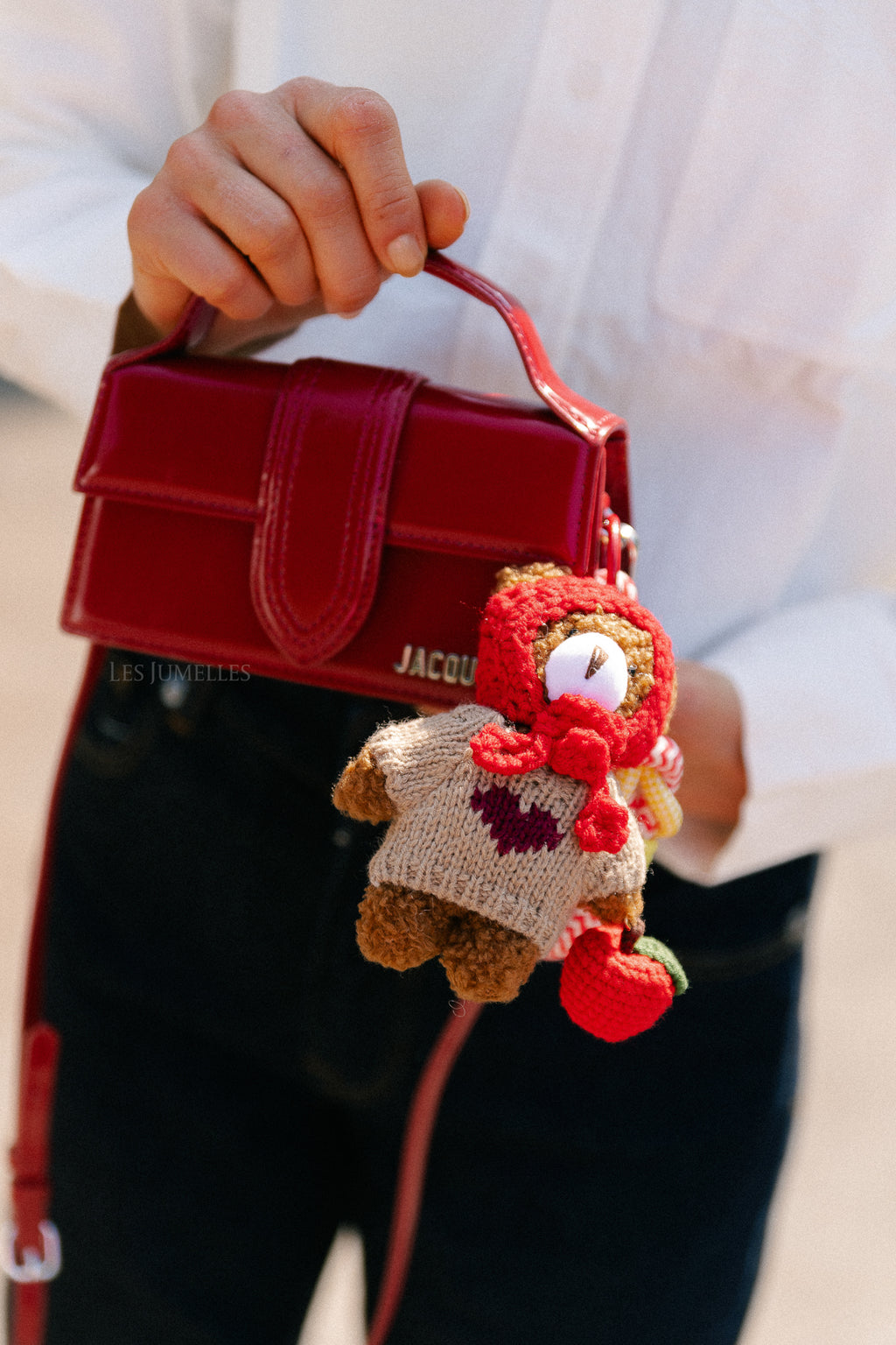 Bear & fruit charm keychain red/brown