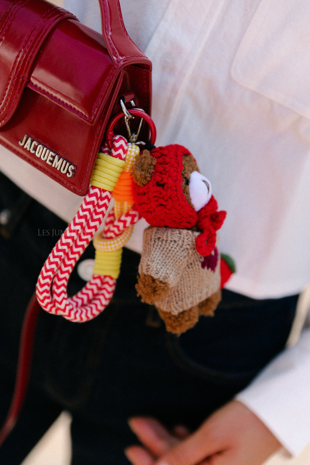 Bear & fruit charm keychain red/brown
