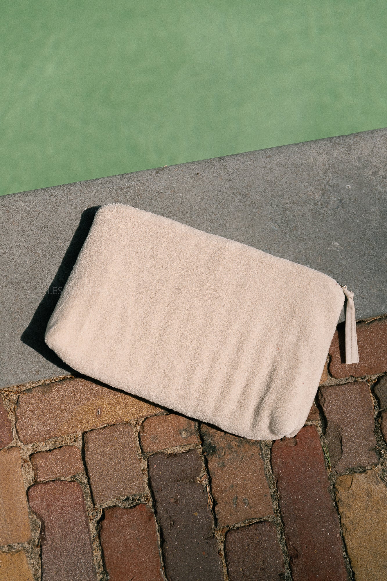 Pia toilet bag ecru