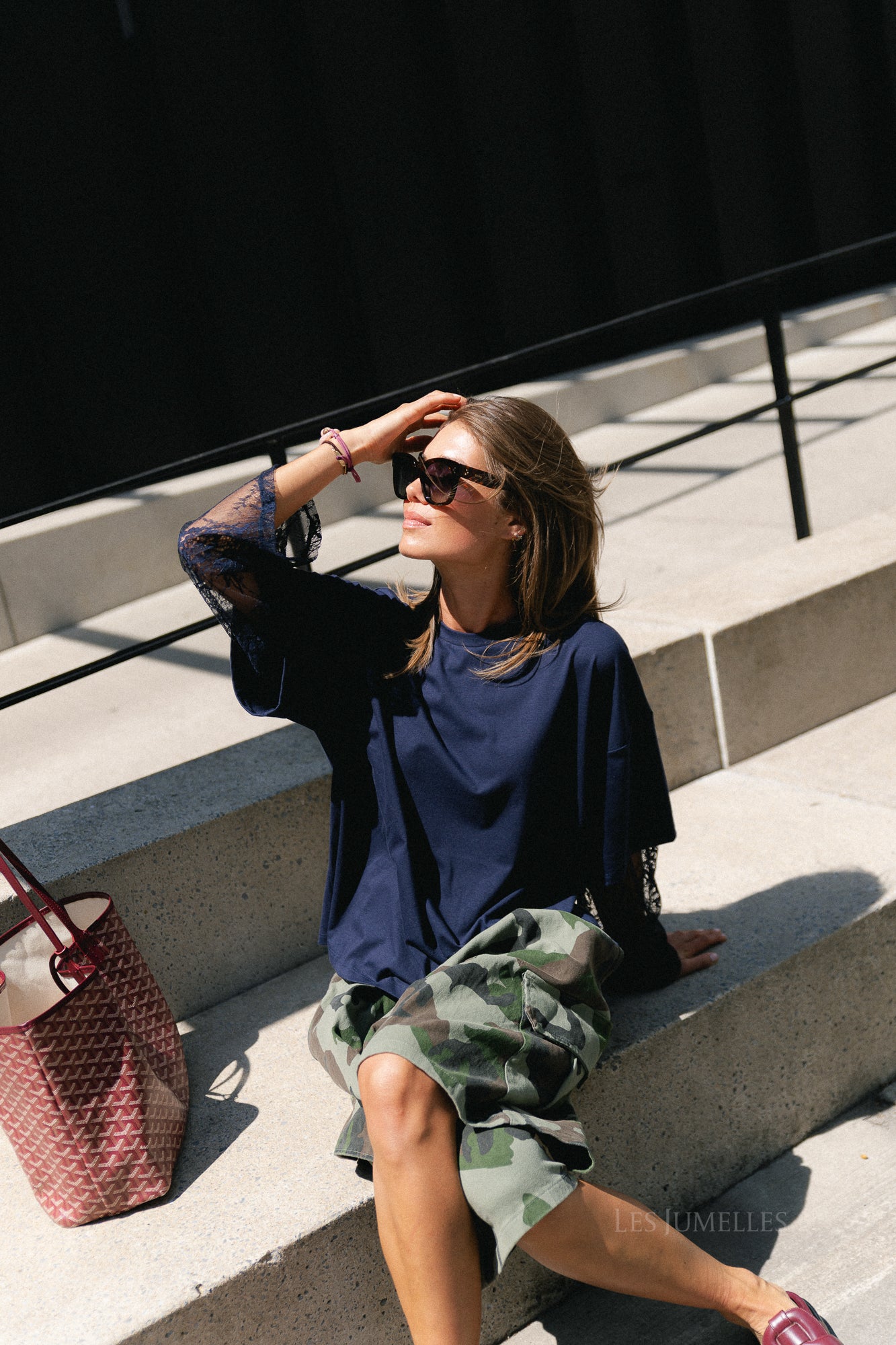 VIAbia LS lace sleeve T-shirt navy blazer
