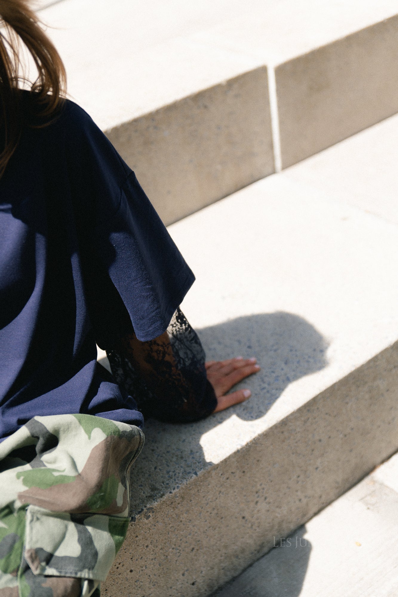 VIAbia LS lace sleeve T-shirt navy blazer