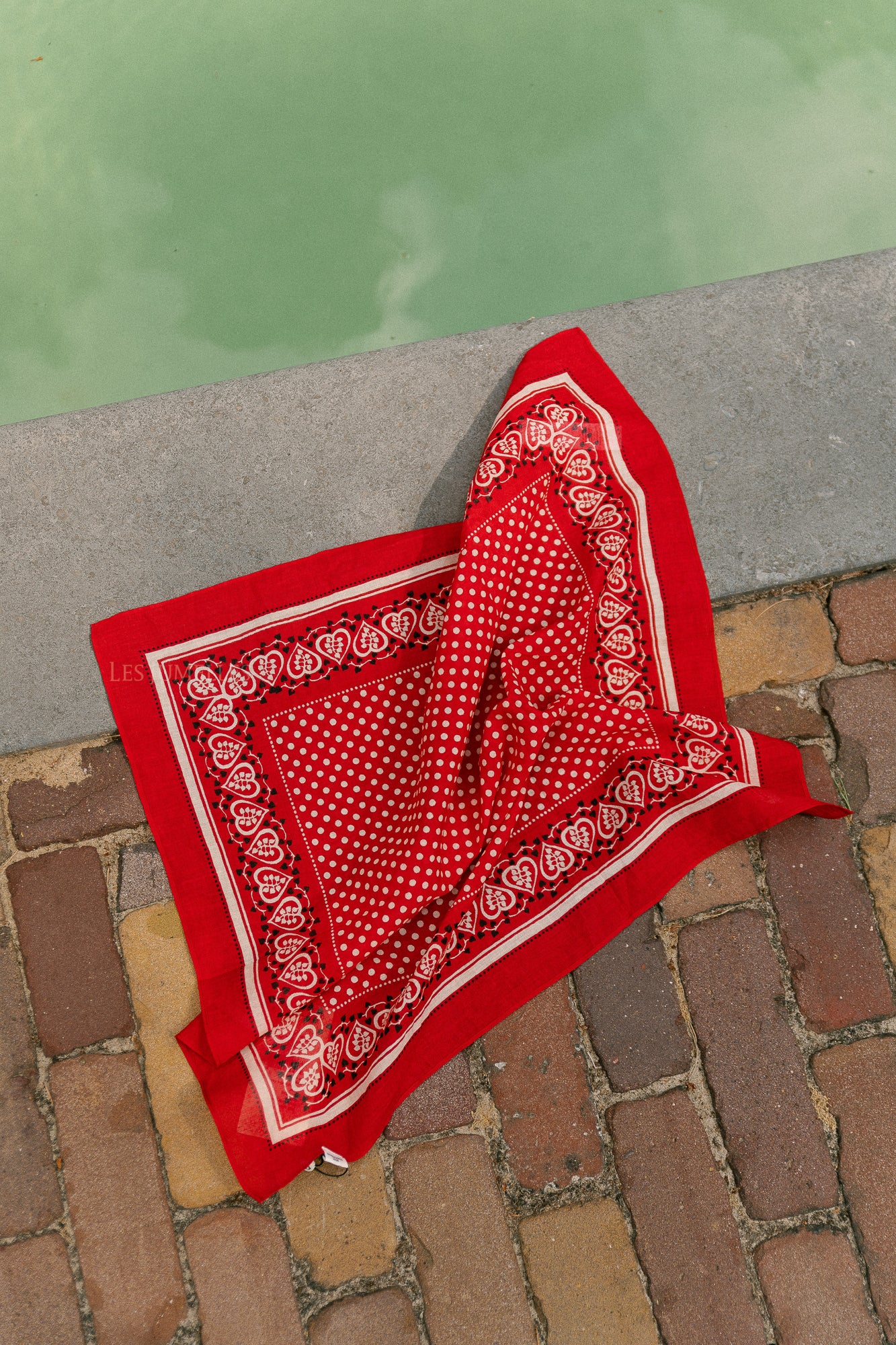 Hearty cotta scarf adrenaline red
