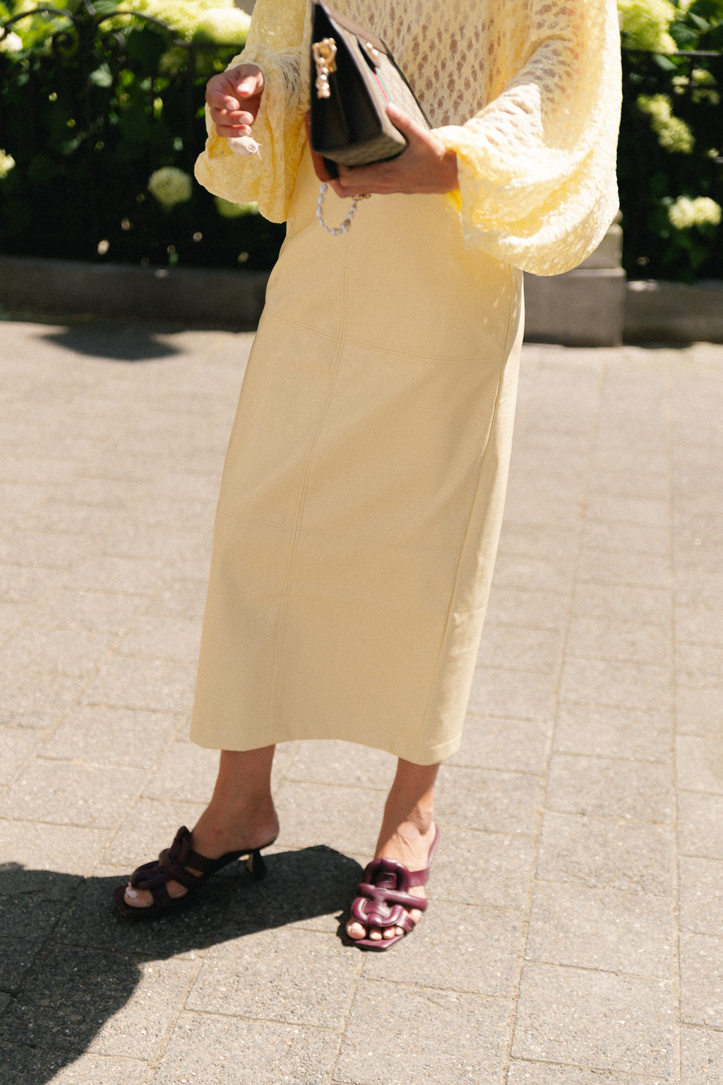 Hillary PU skirt butter yellow