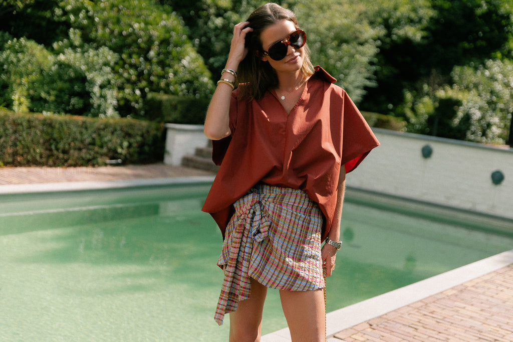Piper open back blouse brick