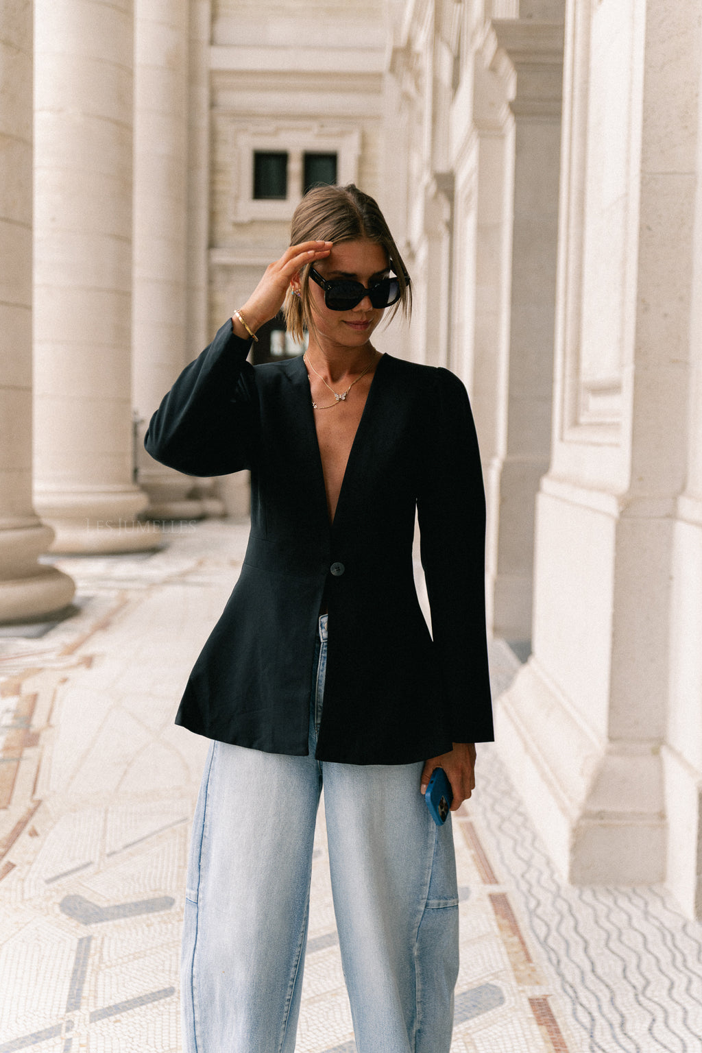 VIRasa LS cinched waist blazer black