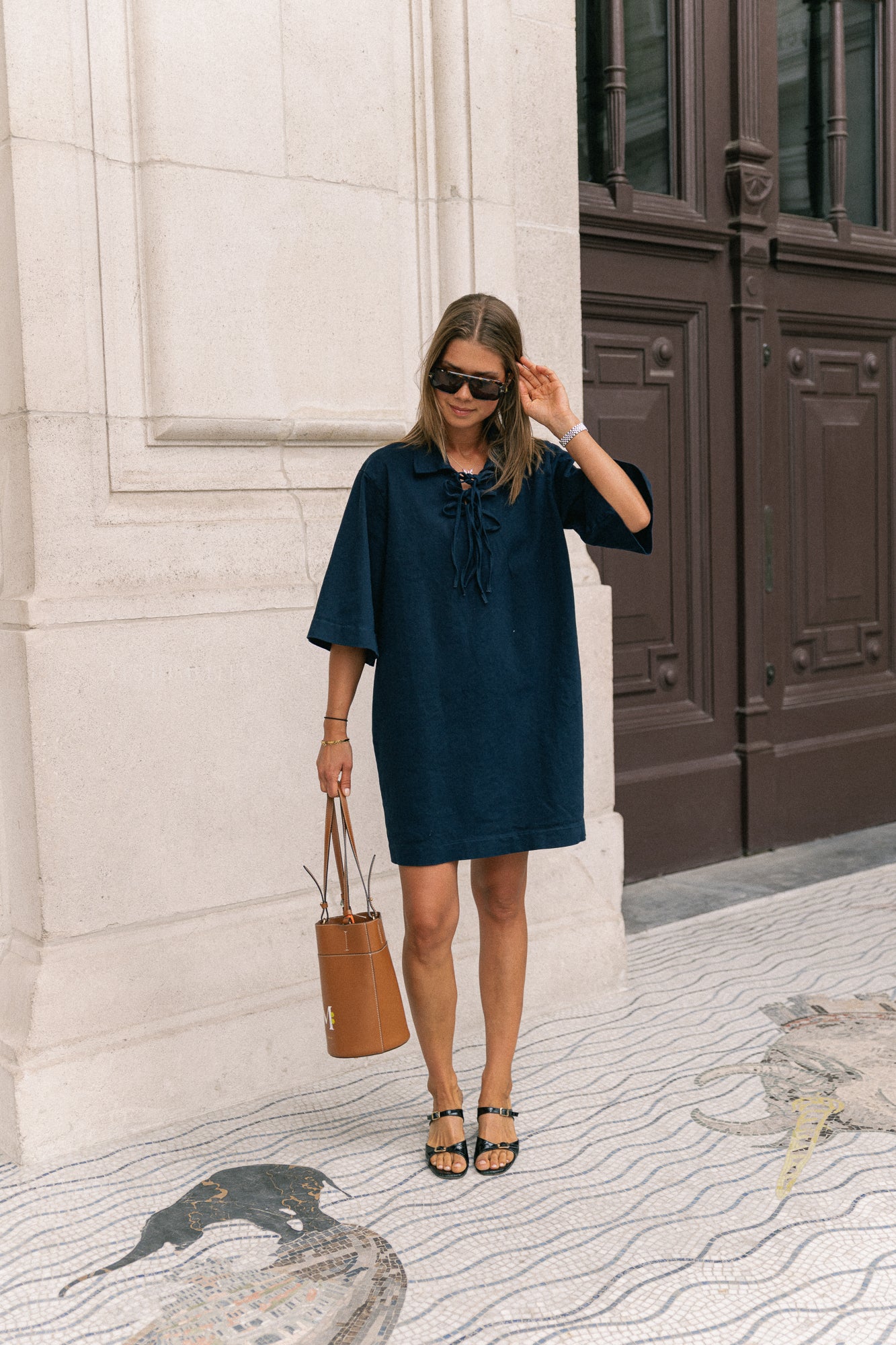 Leonie Kleid in Navy