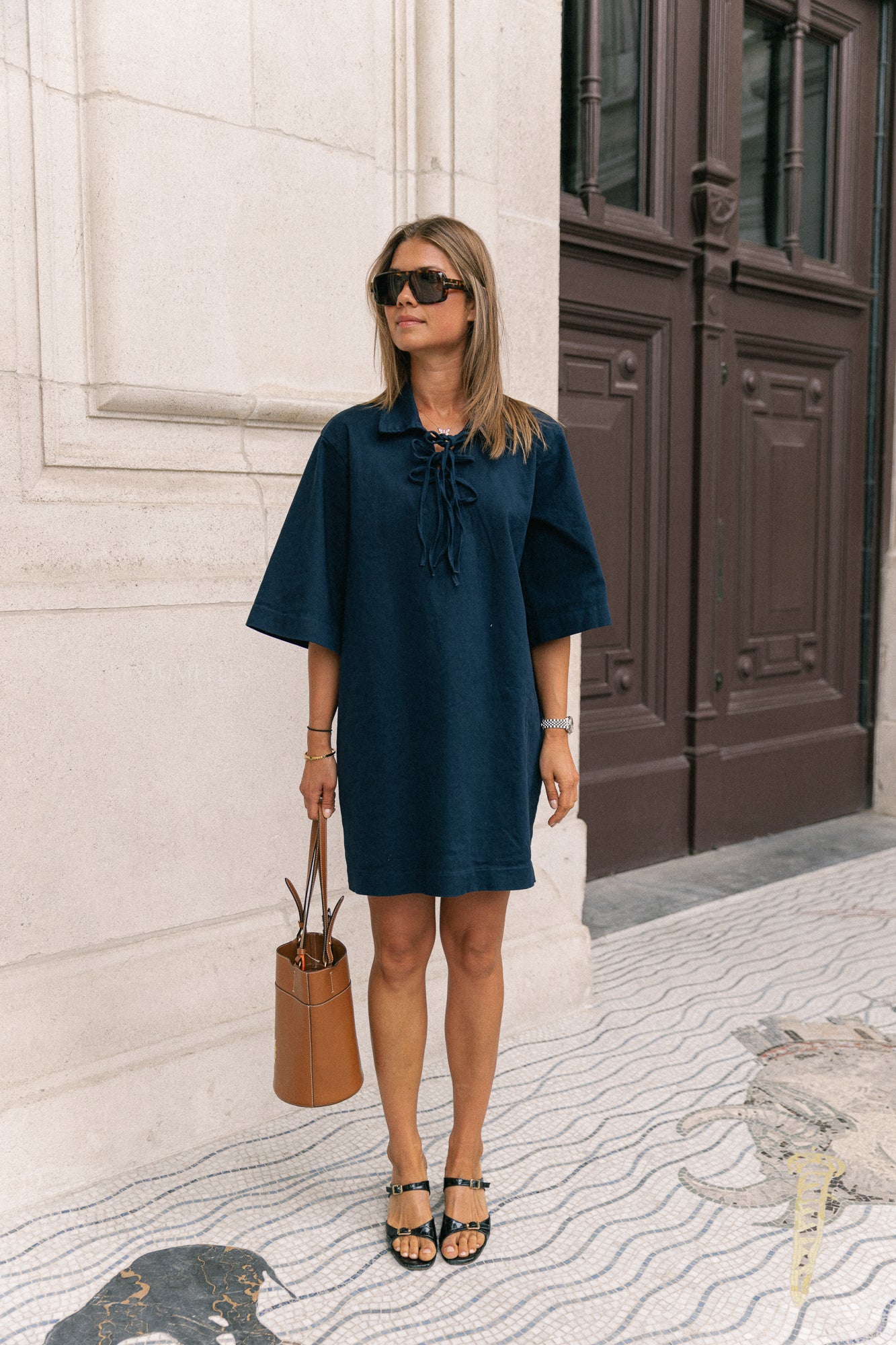 Leonie Kleid in Navy