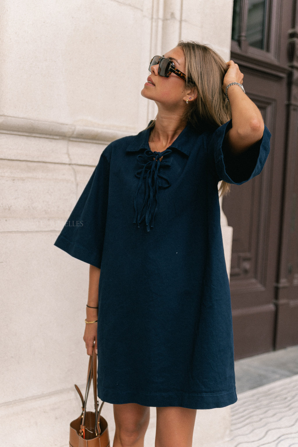 Leonie Kleid in Navy
