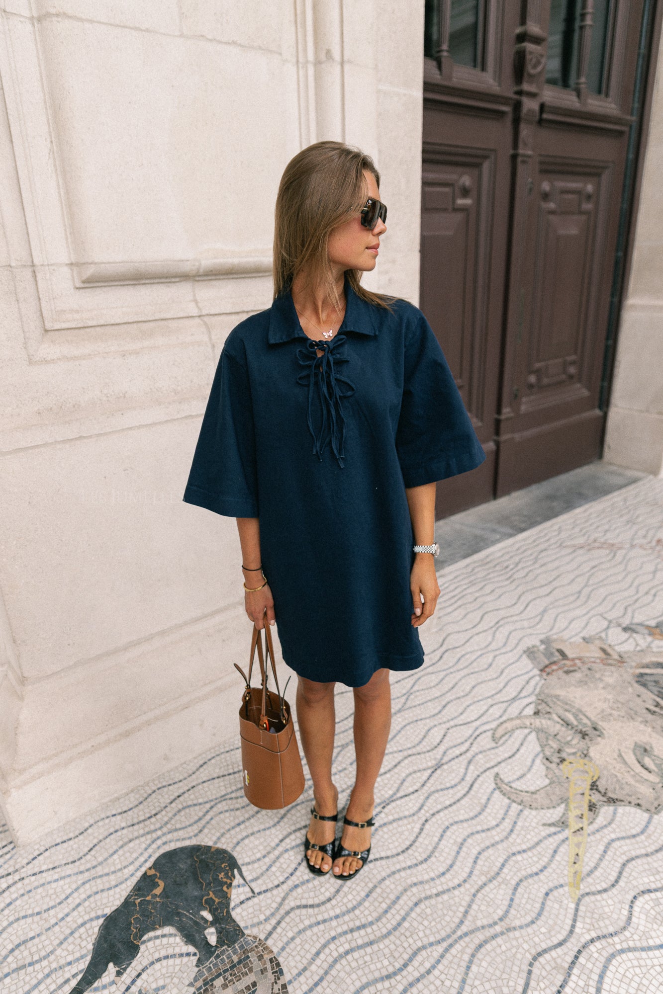 Leonie Kleid in Navy