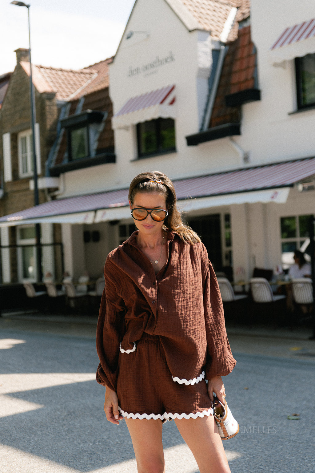 Tatum tetra shirt swirl hot chocolate