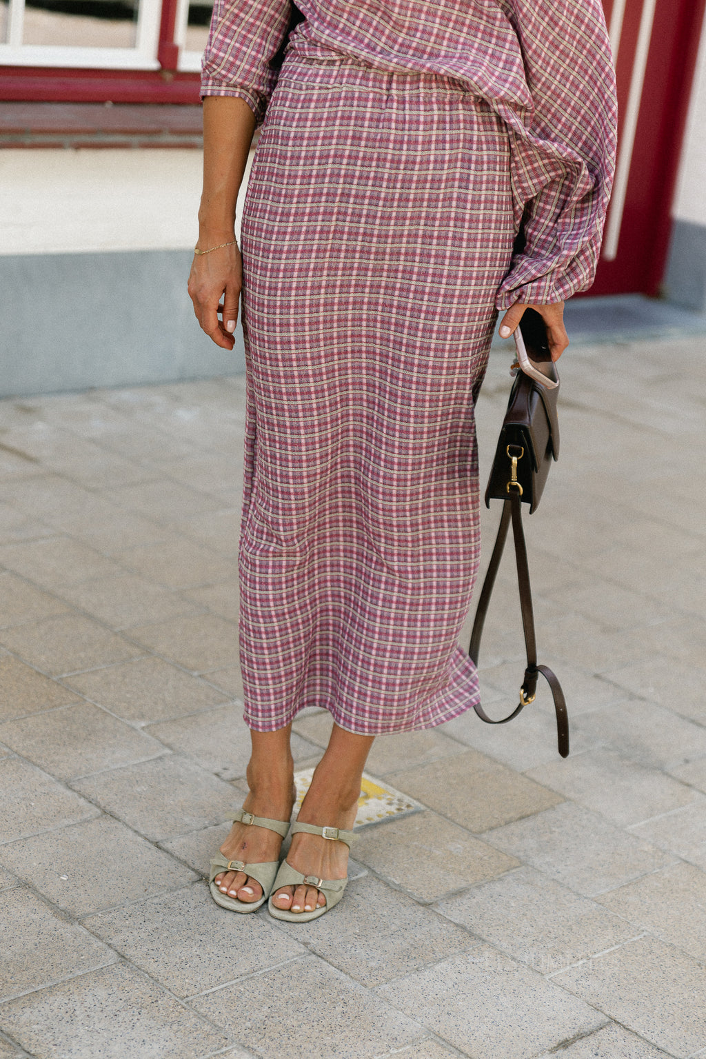 Cosette signature check skirt dark rose