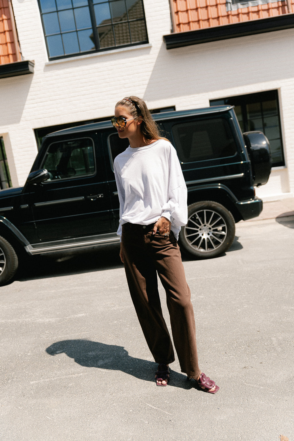 PCGrace MW barrel ankle jeans hot fudge