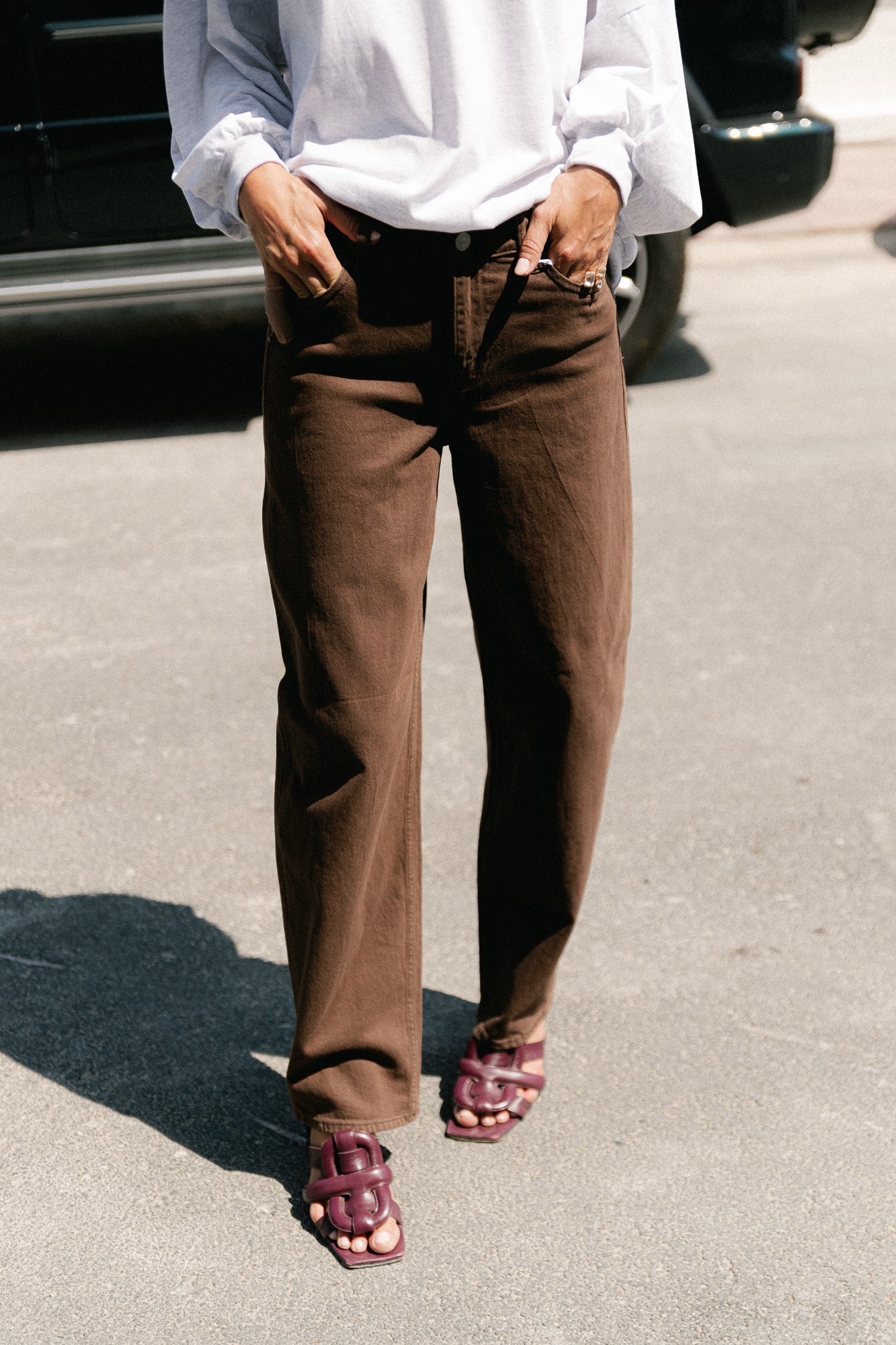 PCGrace MW barrel ankle jeans hot fudge