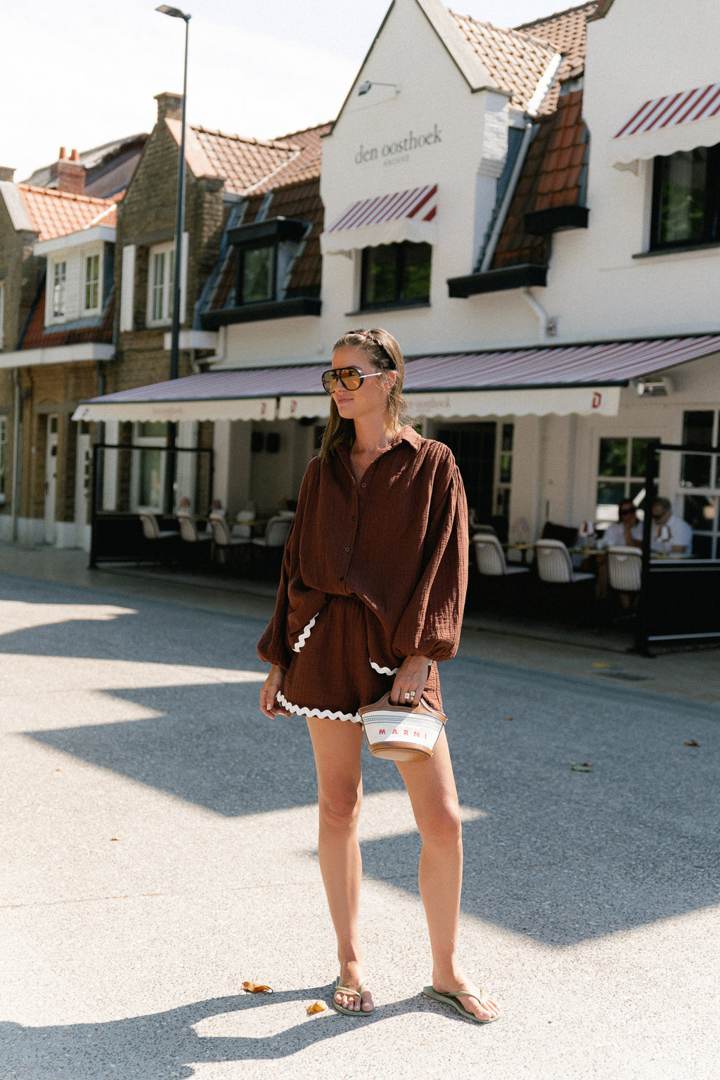 Tatum tetra shirt swirl hot chocolate