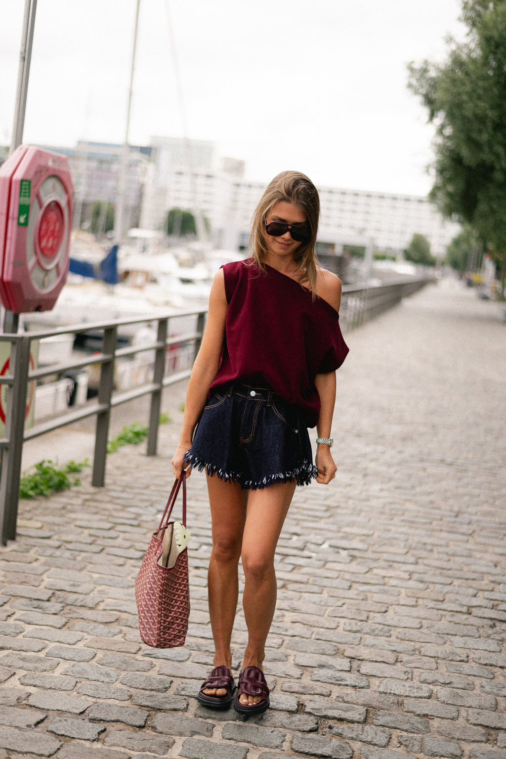 Amaya asymmetric top cherry