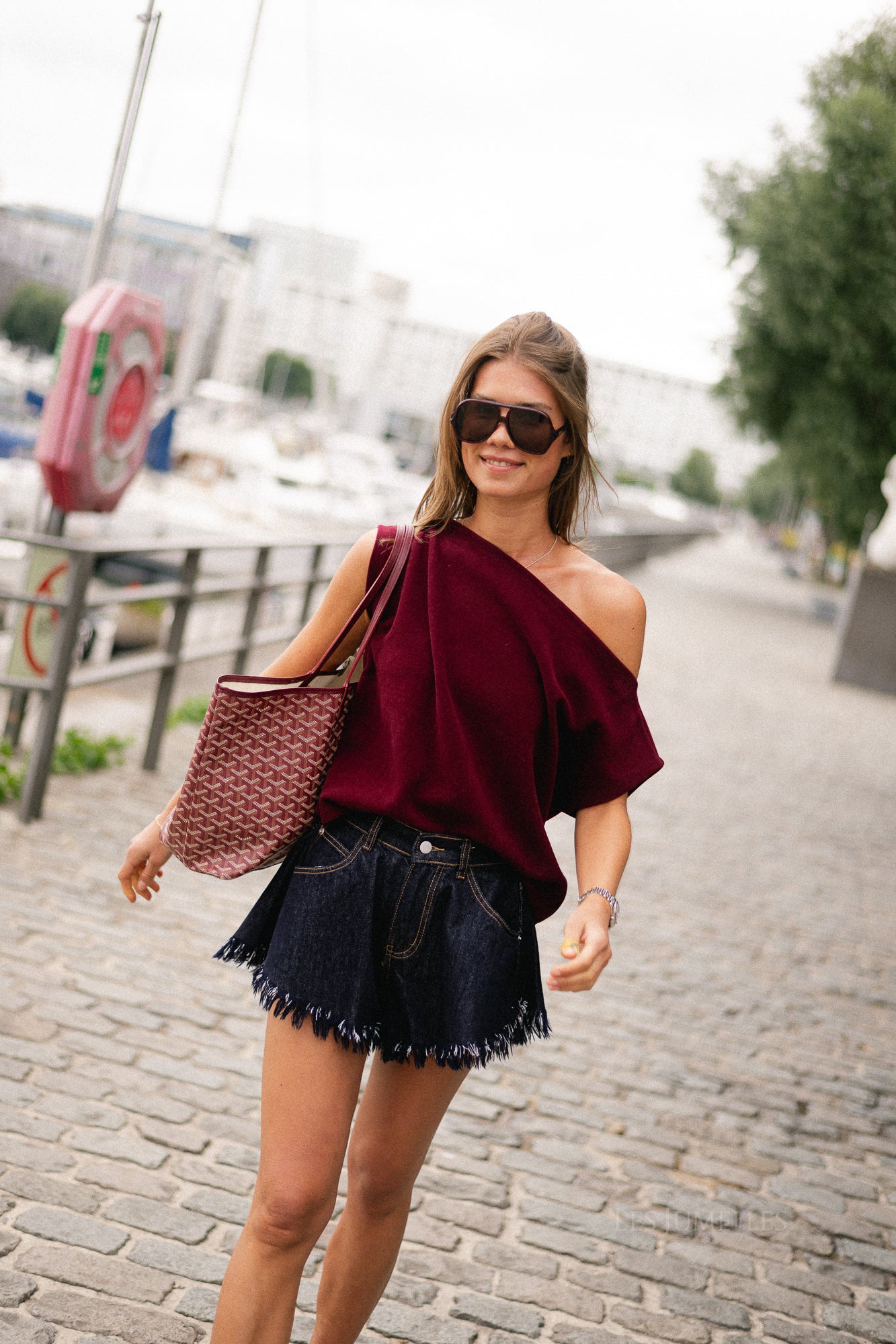 Amaya asymmetric top cherry
