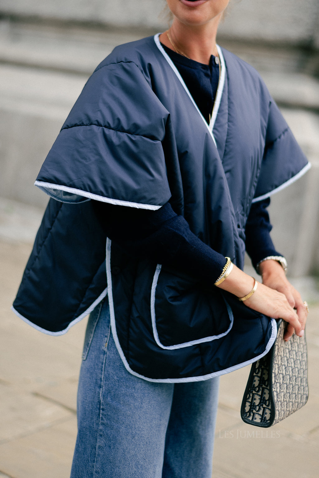 Aline cape navy/light blue