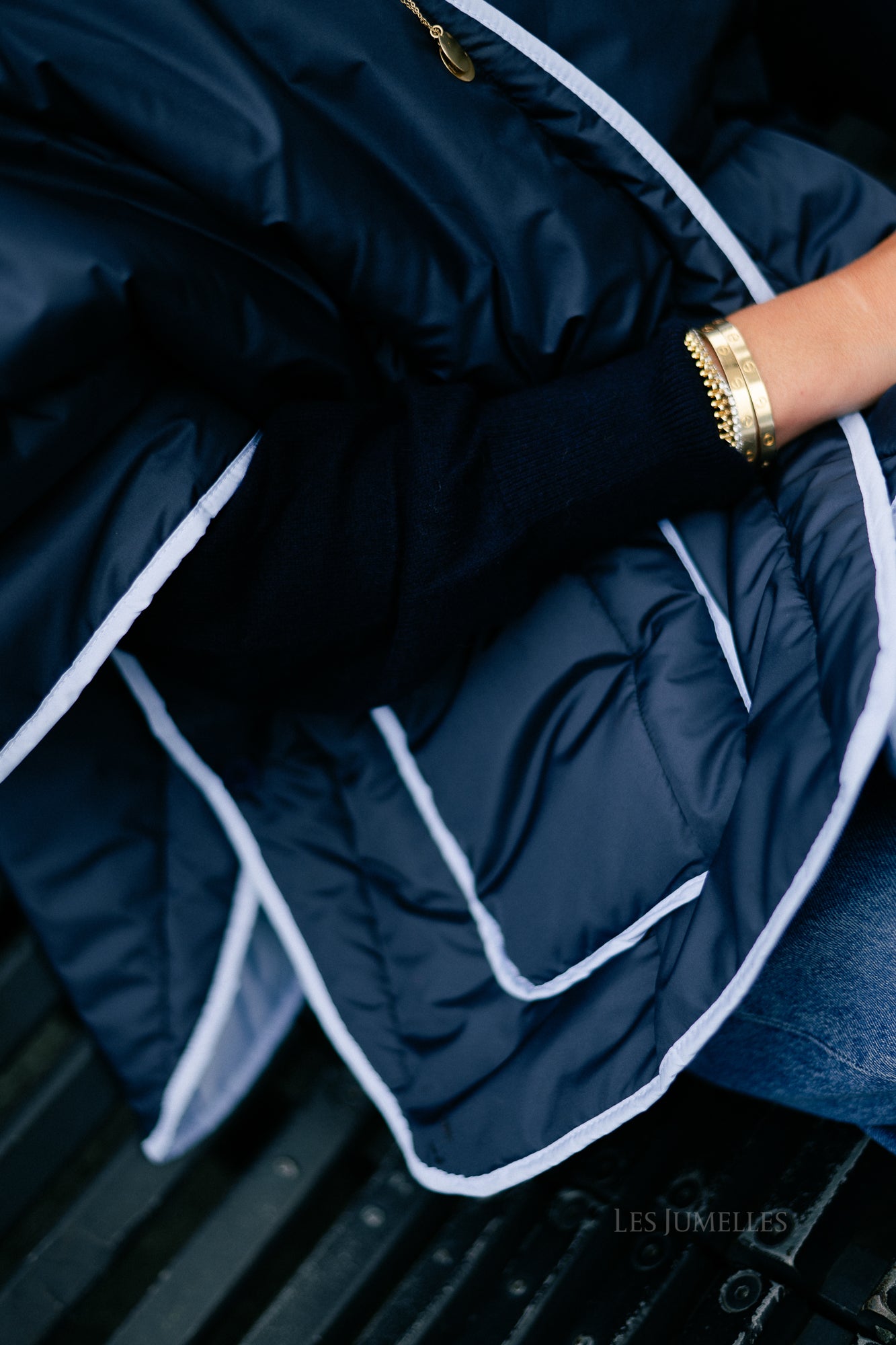 Aline cape navy/light blue