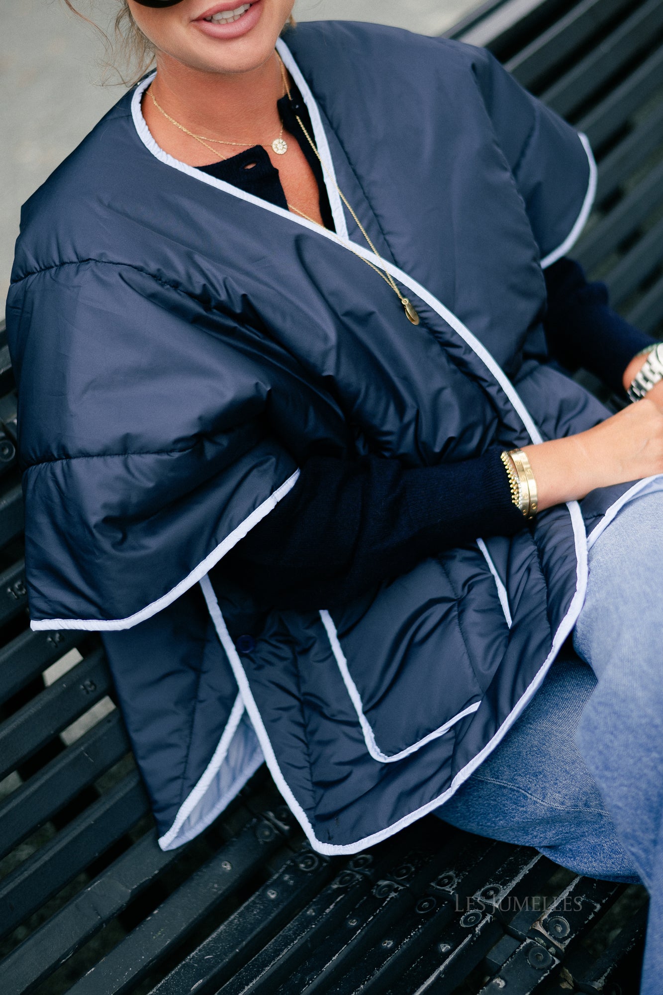 Aline cape navy/light blue