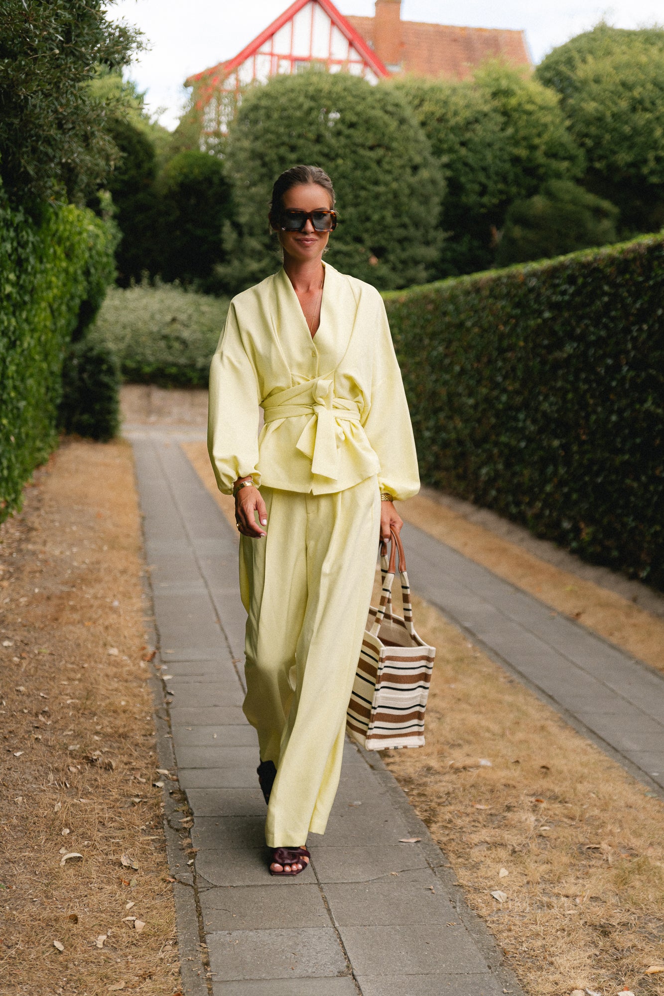 Kylie wide leg trousers butter yellow