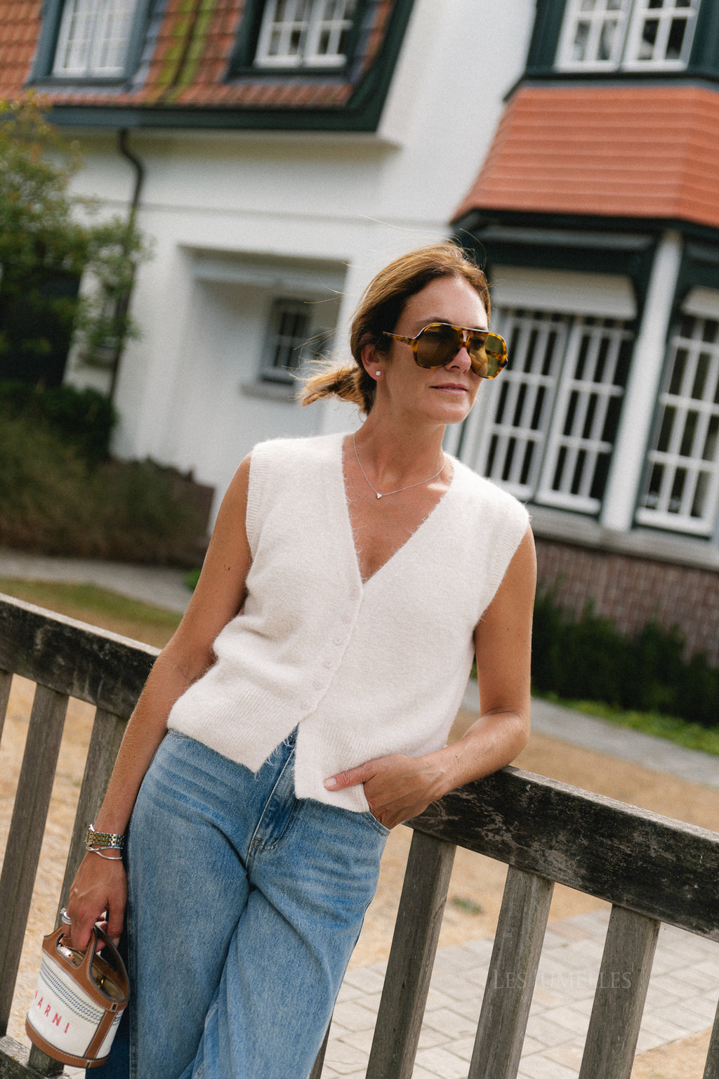 Rhoda sleeveless vest off white