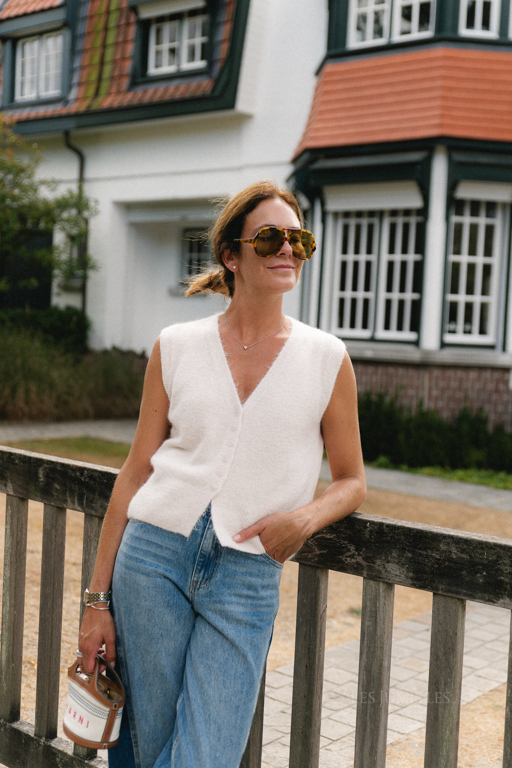 Rhoda sleeveless vest off white