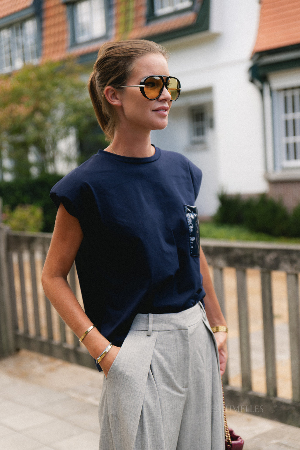 Serena sleeveless T-shirt navy