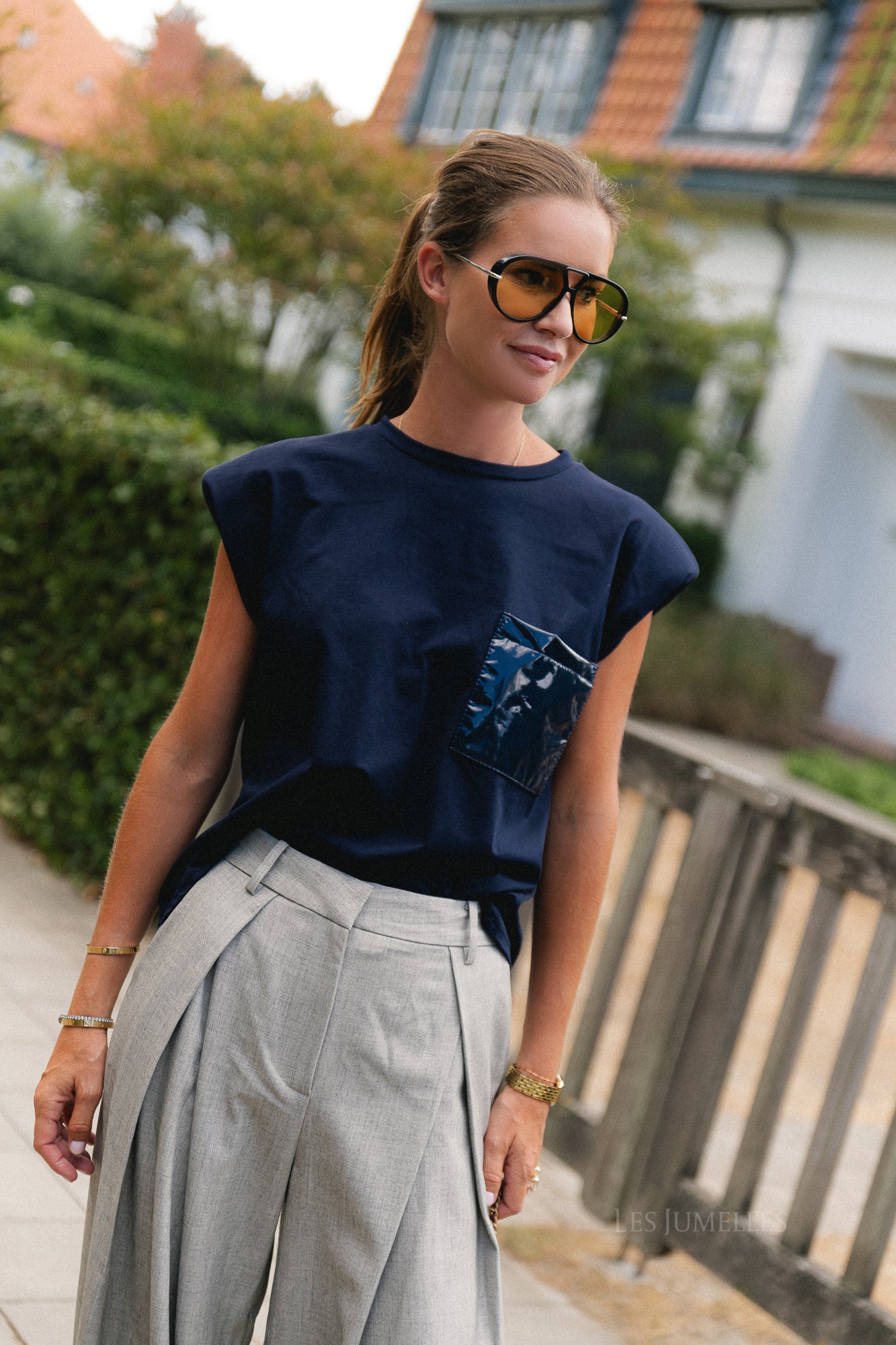 Serena sleeveless T-shirt navy
