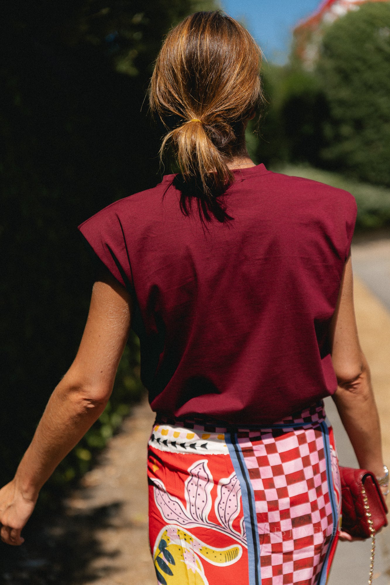 Serena sleeveless T-shirt burgundy